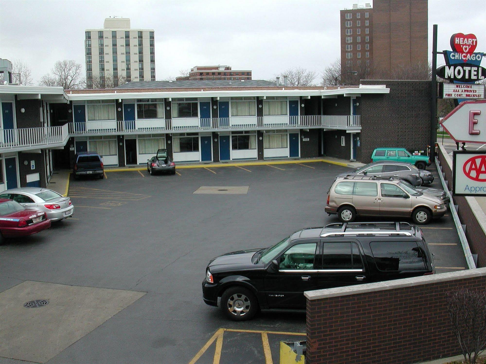 Heart O' Chicago Motel Exterior photo
